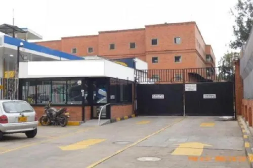 Bodega En Venta En Club De Los Lagartos. Cod V3400