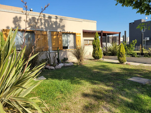 Quinta En Venta En Laguna Azul