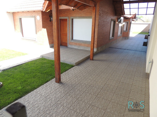 Imagen 6 de 6 de Baldosa Baldoson Para Patio Y Vereda De Hormigon Exterior