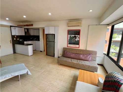 En Alquiler Apartamento En Campo Alegre. Chacao - Caracas