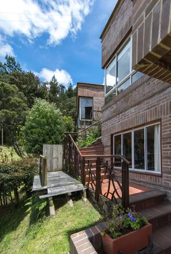 Casa En Venta En Loma Del Escobero. Cod V1148