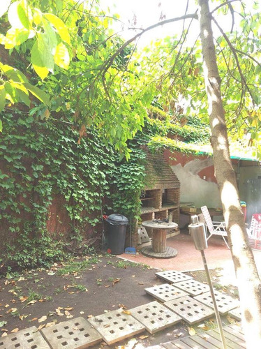 Imagen 9 de 18 de Raulet * 100 . Ph. 5 Ambientes, Con Patio Y Jardin. Espacio Aéreo. Sup. Total.: 310 M2. Precio Por M2. Usd1.242.