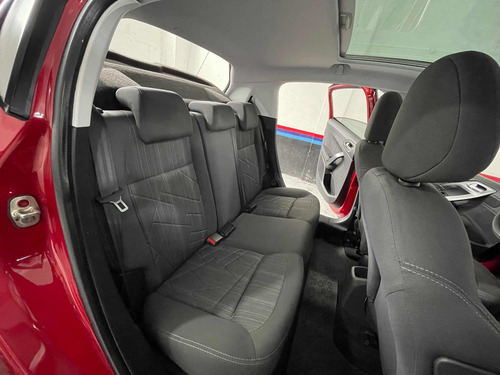 Imagen 15 de 25 de Peugeot 208 2016 1.6 Allure Touchscreen