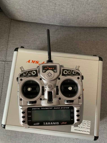 Control (transmisor) Rc Racing Drone Taranis X9d (Usado)