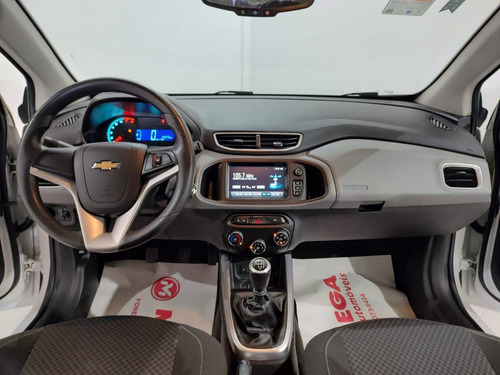 Imagem 5 de 11 de Chevrolet Onix 1.0 Mpfi Lt 8v Flex 4p Manual