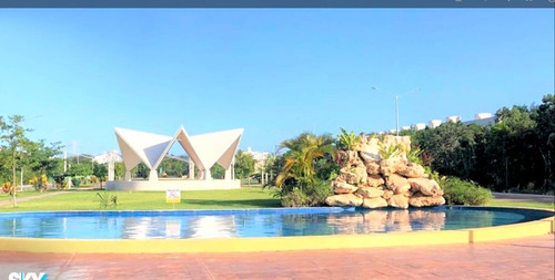 Venta De Casa En Fraccionamiento Arbolada Amueblada