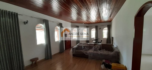 Imagem 3 de 30 de Chácara Em Guararema Excelente Padrão Com 04 Dormitórios, Sendo 03 Suítes, Piscina, Churrasqueira, Pomar, Horta, Área Verde, Vale A Pena Conferir!! - Sp - Ch0001_asi