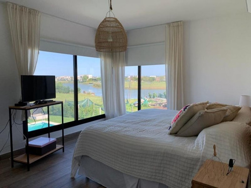 Imagen 25 de 30 de Casa Venta El Canton Norte 200 A Estrenar Piscina Y Parrilla