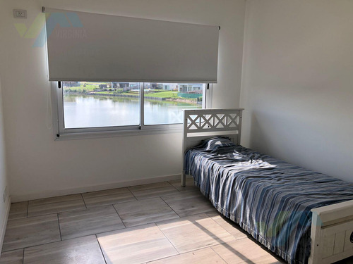 Venta De Casa San Sebastian Con Pileta A La Laguna