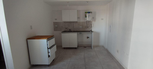 Departamento De 1 Dorm - Balcon - Posesion Inmediata - Lima Al 1000 - Centro