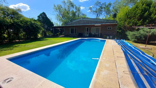 Imagen 6 de 22 de Excelente Quinta Con Pileta Y Gran Parque A La Venta En Abbott - Monte