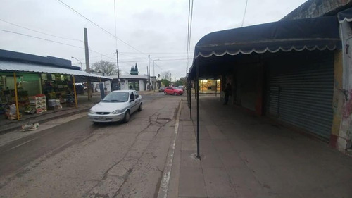 Imagen 2 de 5 de Venta - Parque San Martín - Local Comercial - Us$ 37.000