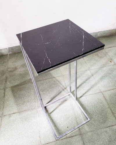 Imagen 8 de 10 de Mesa De Arrim Simil Marmol Con Est. Hierro Minimalista
