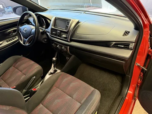 Toyota Yaris 1.5 5p S At Cvt