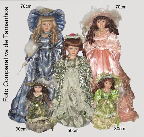 Boneca Antiga De Porcelana Com Roupa De Época Com Suporte