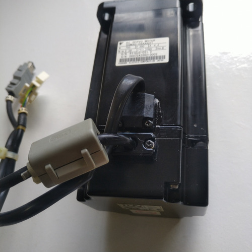Servo Motor Yaskawa Sgmah-08aaa21 750w (Usado)
