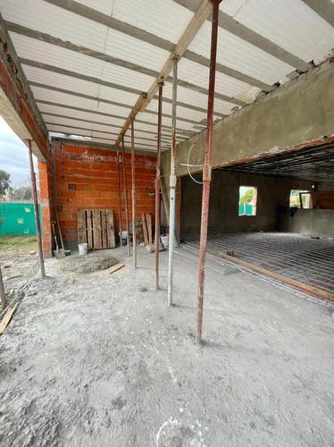 Imagen 13 de 15 de Casa En Venta En San Ramiro, Pilar Del Este. Construcción.