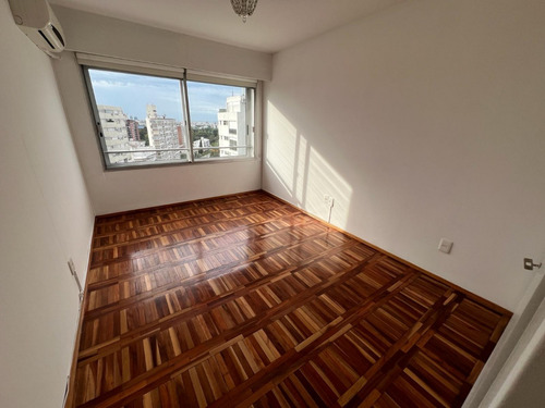 Alquiler Apartamento Con Garage. 2 Dormitorios. Tres Cruces