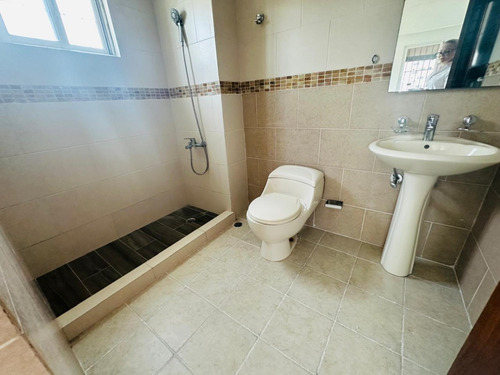 Apartamento En Alquiler En Naco.