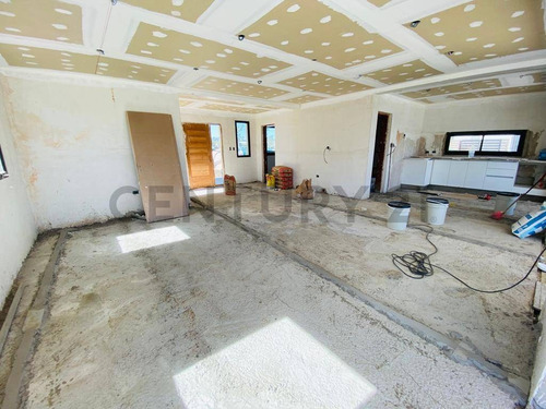 Imagen 11 de 23 de Casa Con Pileta Con 5 Cuartos En San Ramon