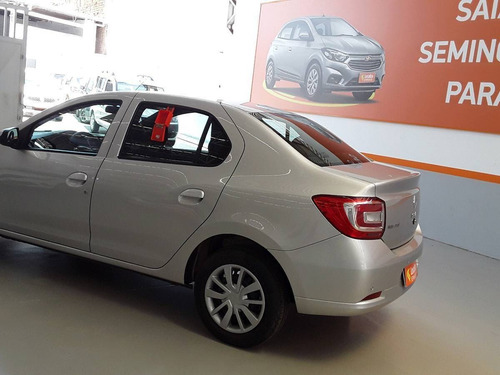 Imagem 7 de 10 de Renault Logan 1.6 16v Sce Flex Zen Manual