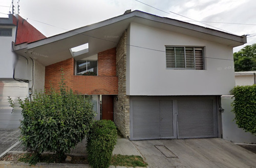 Casa Con Excelente Plusvalia En Privada Y Con Exclente Ubicacion