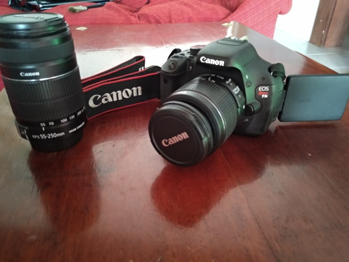 Camara Canon T3i + 2 Lentes Y Accesorios