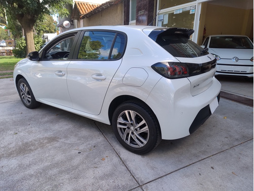 Peugeot 208 1.6 Feline Tiptronic
