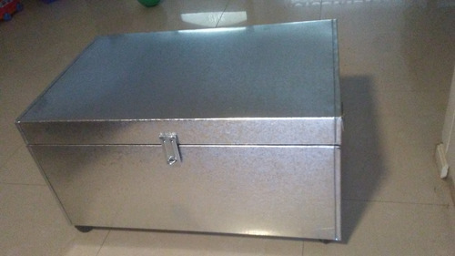 Imagen 3 de 5 de Baul Grande 80 X 50 X 40 (alto) Cm - Con Rueditas