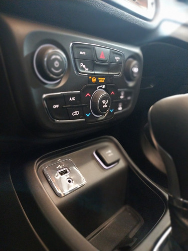 Imagen 3 de 12 de Nueva Jeep Compass Sport At6 170cv