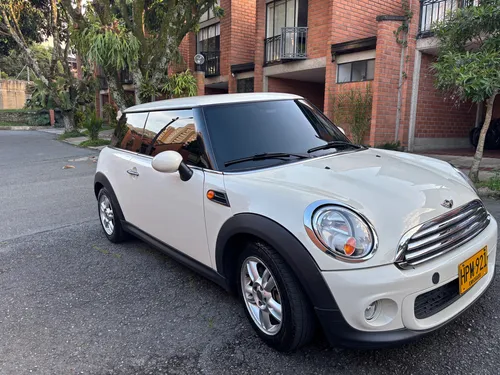 Mini Cooper 1.6 R56 Lci Connected