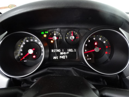 Fiat Punto 1.6 16v Essence Flex 5p