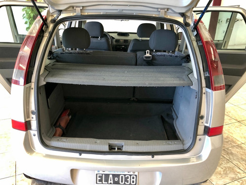 Imagen 10 de 11 de Chevrolet Meriva 1.7 2004