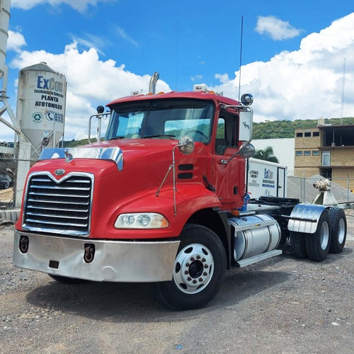 Imagen 1 de 15 de Tracto Mack, Chasis Cabina Rabón P/caja De Volteo Cx613