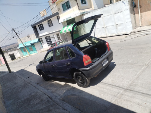 Pointer 1.8 Litros 4 Puertas Estándar