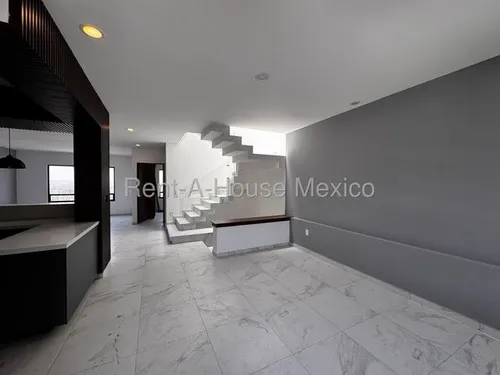 Casa De 4 Recámaras Con 1 En Planta Baja - El Nuevo Refugio, Renta