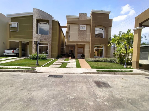 Imagen 14 de 14 de Townhouse En Venta Totalmente Remodelado Maracay // 04243385555