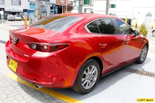 Mazda 3 2.0 Touring Hibrida At