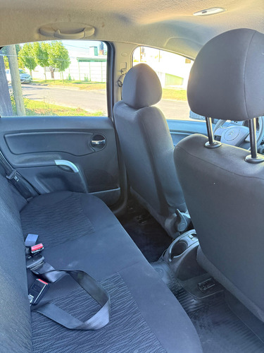Volkswagen Gol Trend 1.6 Sportline 101cv