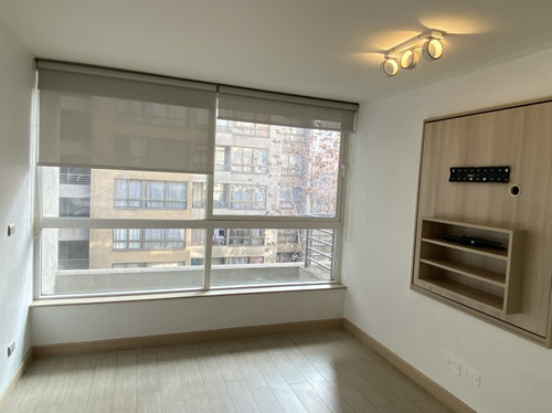Un Dormitorio Equipado Con Vista Norte