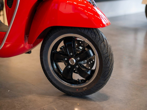 Imagen 16 de 25 de Vespa Gts 300 Super Roja Entrega Inmediata
