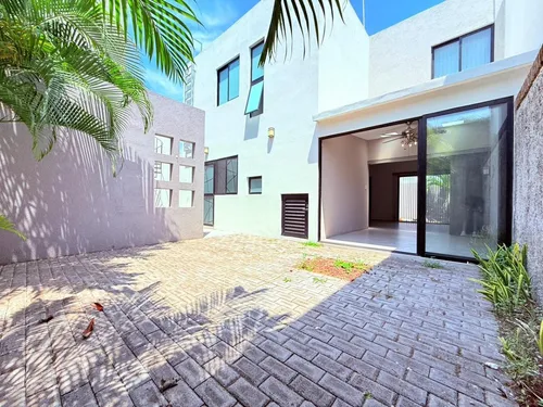 Casa En Venta En Veracruz Fracc. Las Palmas Medellín De Bravo.