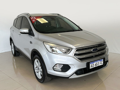 Imagen 3 de 23 de Ford Kuga Sel Ecoboost 6 A/t