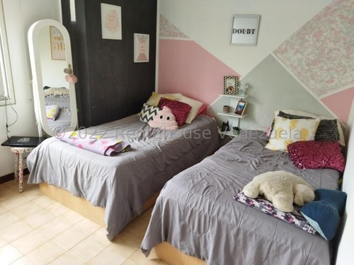 Imagen 17 de 24 de Venta Apartamento El Bosque 22-21222