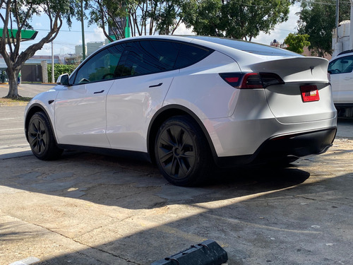 Tesla MODEL Y 0.0 Rwd