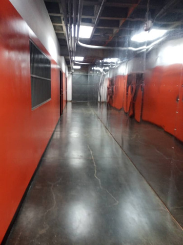 Alquiler Deposito En Zona Industrial La Lebrun De 26m2