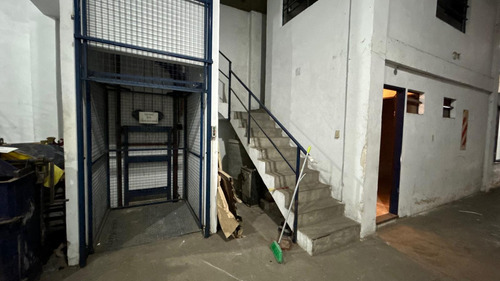 Depósito Lote Propio - 590 M2 Aprox. - Entrada Camión - Montacarga