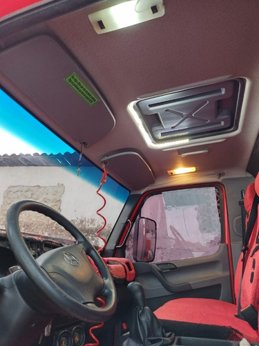 Imagem 1 de 9 de Mercedes Bens Accelo