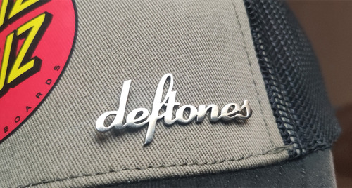 Deftones Pin Metálico Cromado Broche 4.5cms Cromado Plata Deftones