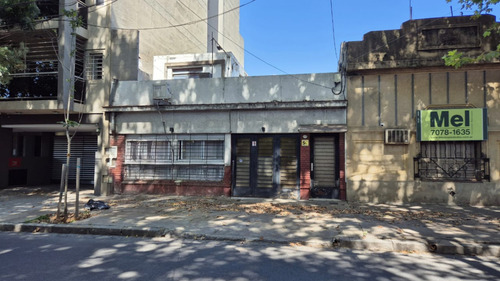 2 Unidades En Block De 3 Amb Cada Una - Sobre Lote De 8,66 X 24.48 !!! Ideal 2 Familias !